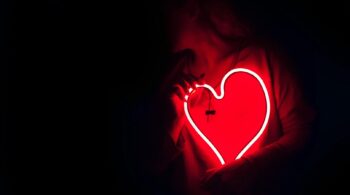 heart shaped red neon signage